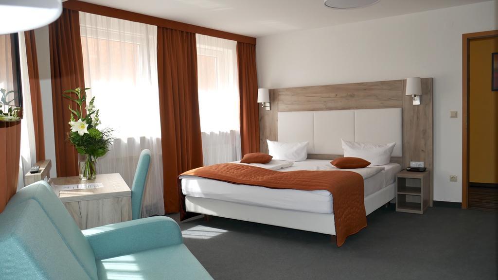 Komfort Hotel Ludwigsburg Exterior photo