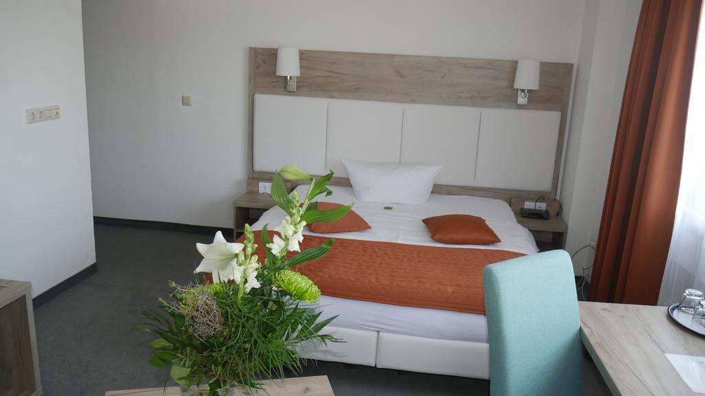 Komfort Hotel Ludwigsburg Exterior photo